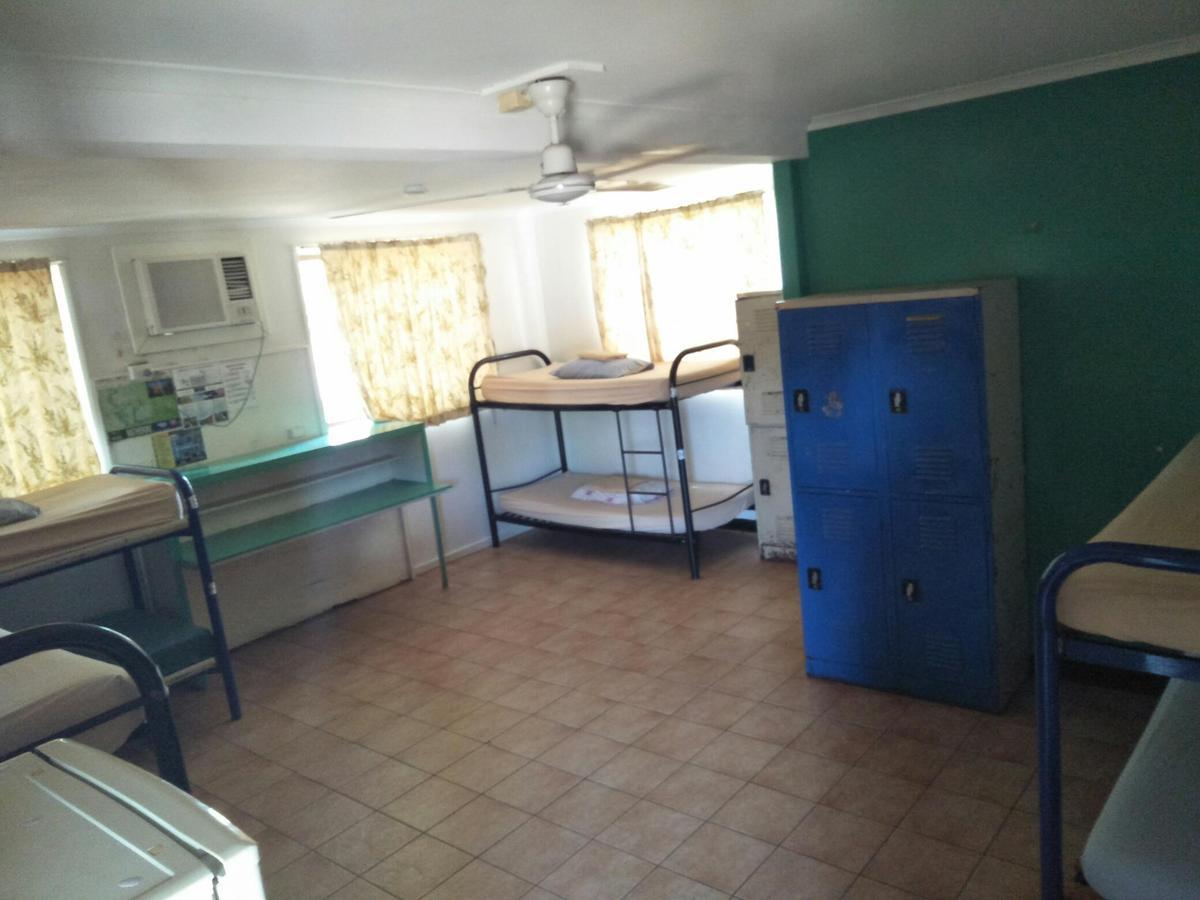 Palm Court Backpackers Hostel Katherine Εξωτερικό φωτογραφία
