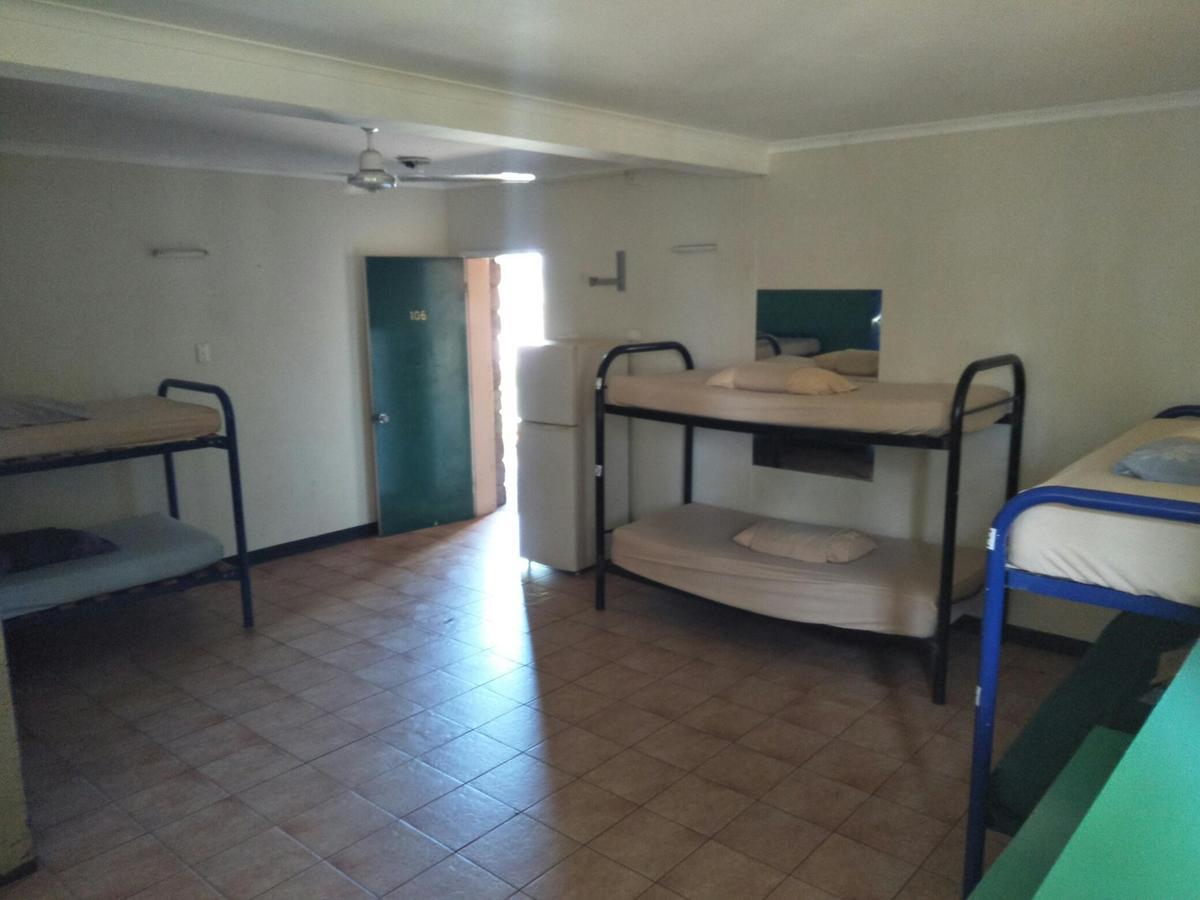 Palm Court Backpackers Hostel Katherine Εξωτερικό φωτογραφία