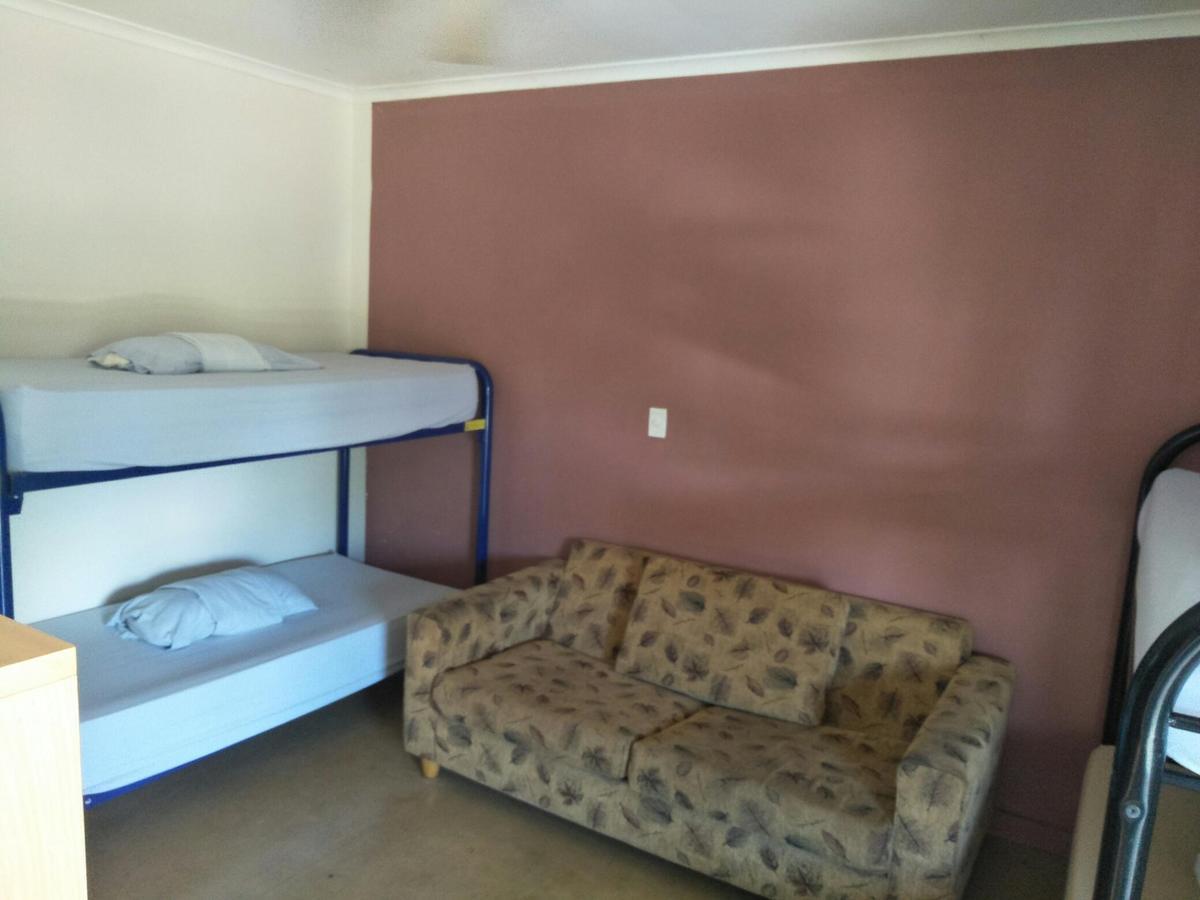 Palm Court Backpackers Hostel Katherine Εξωτερικό φωτογραφία