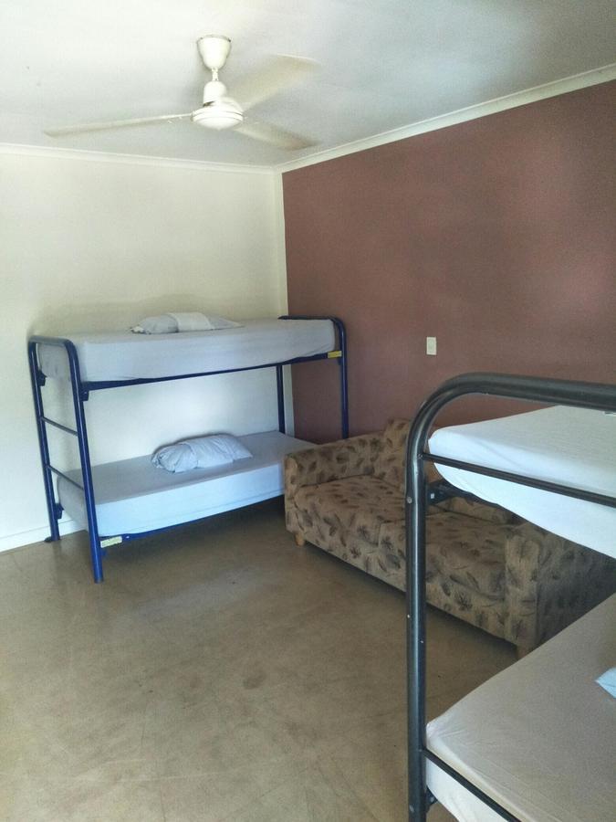 Palm Court Backpackers Hostel Katherine Εξωτερικό φωτογραφία